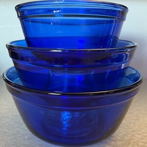 Anchor Hocking Cobalt Blue Glass Bowl Set